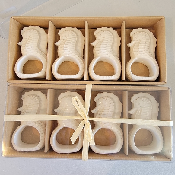 FANCY TH@T GIFT & DECOR ♡ 2 Set of 4 White Sea Horse Napkin Rings - Picture 1 of 8